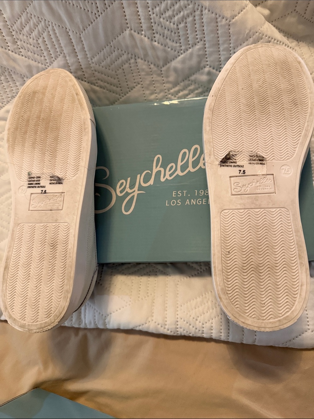 Seychelles White Mary Jane Flats with Black Elastic Strap size 7.5 - Picture 3 of 5